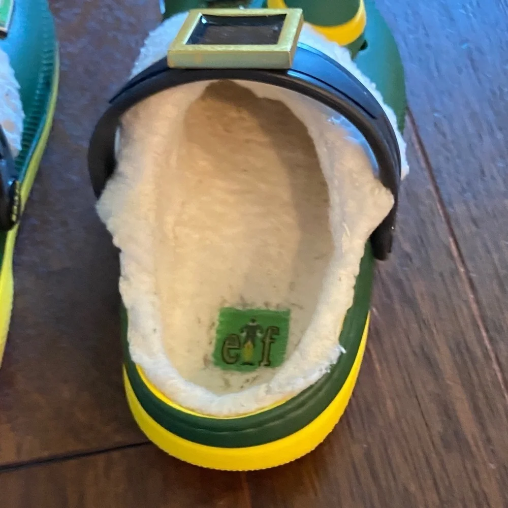 CROCS buddy the Elf Kids Slippers in Green with White Trim and Fun Design